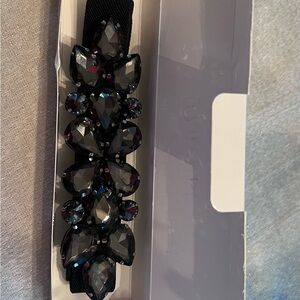 Elegant Black Gemstone Women's Belt
Size S-M 24-32”